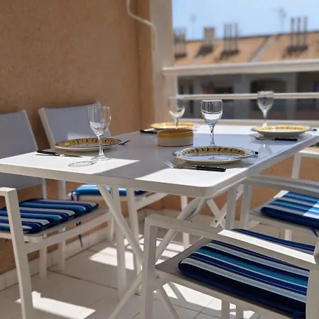 Apartment Traditional Two Bed In Tv18 *